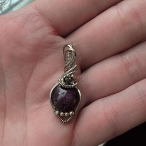 Elegant Silver and Purple Pendant